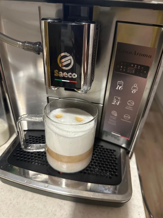 Кофемашина Saeco