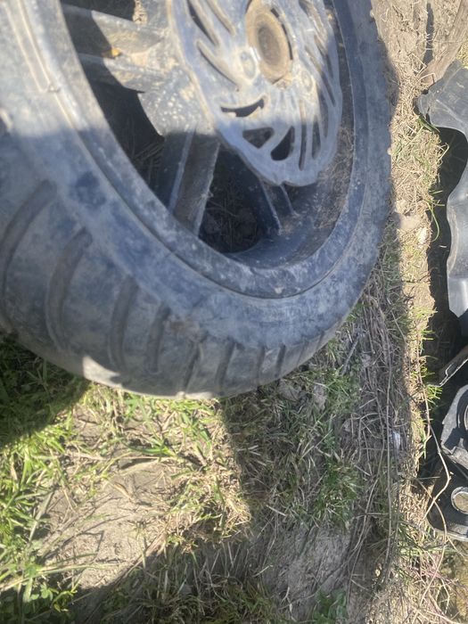 Piese de scuter  si carene  roți  ateveu