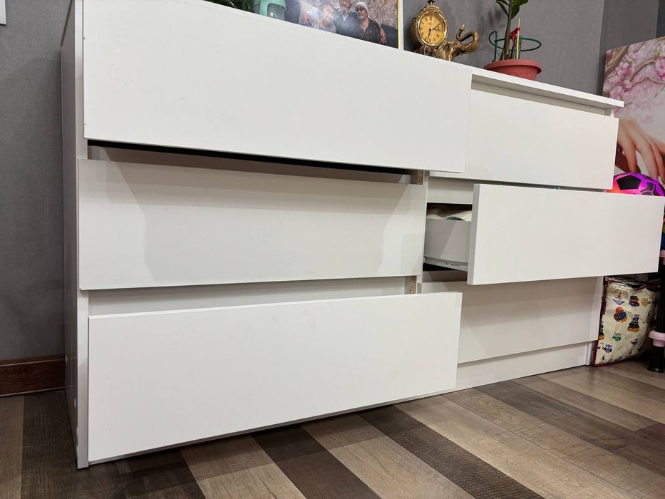 Комод белый, 138×40×77