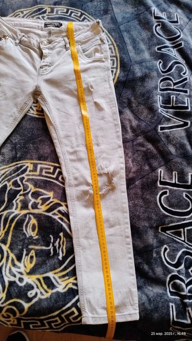 Продавам яки опушени дънки L размер