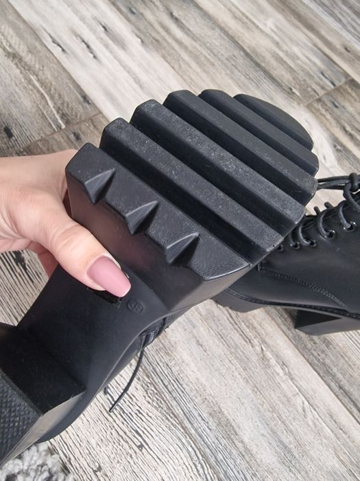 Ghete dama 38 o purtare