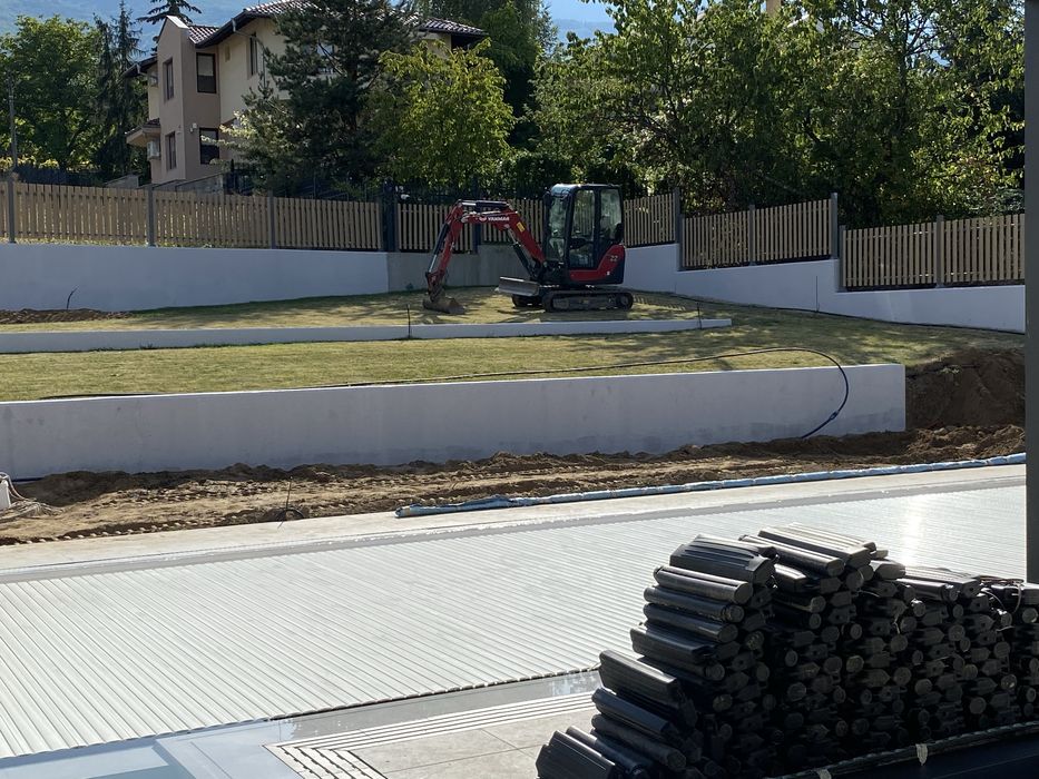 Услуги Мини Багер и Самосвал за София и околните села