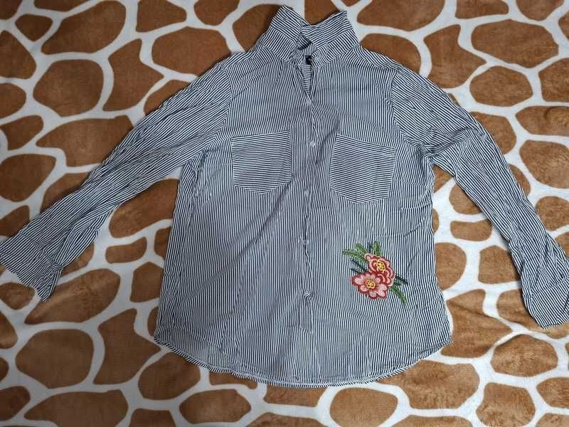 Camasa cu design floral