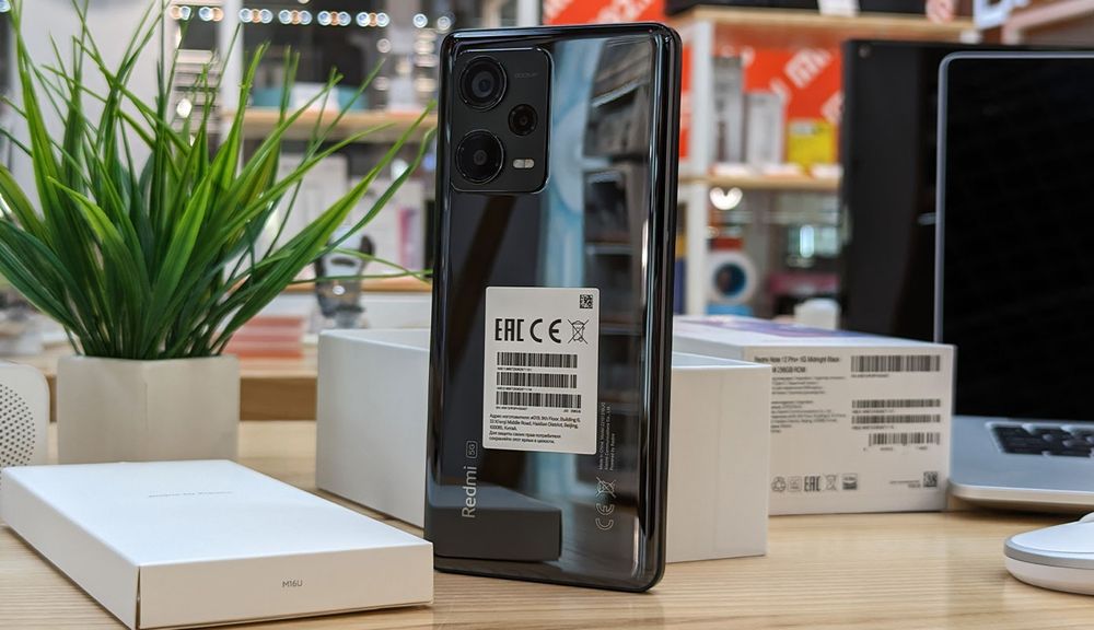 Продается Redmi Note 12 Pro plus 5G  12/256Gb в идеальном состоянии