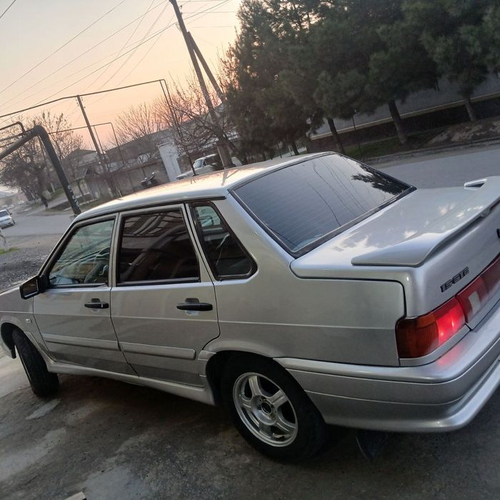 Lada 21115 srochno sotiladi