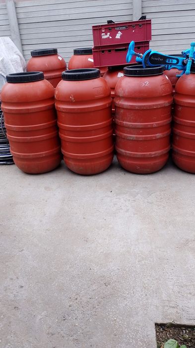 Butoaie plastic 220 litri