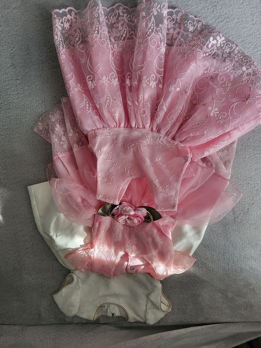 Роклички за малка принцеса