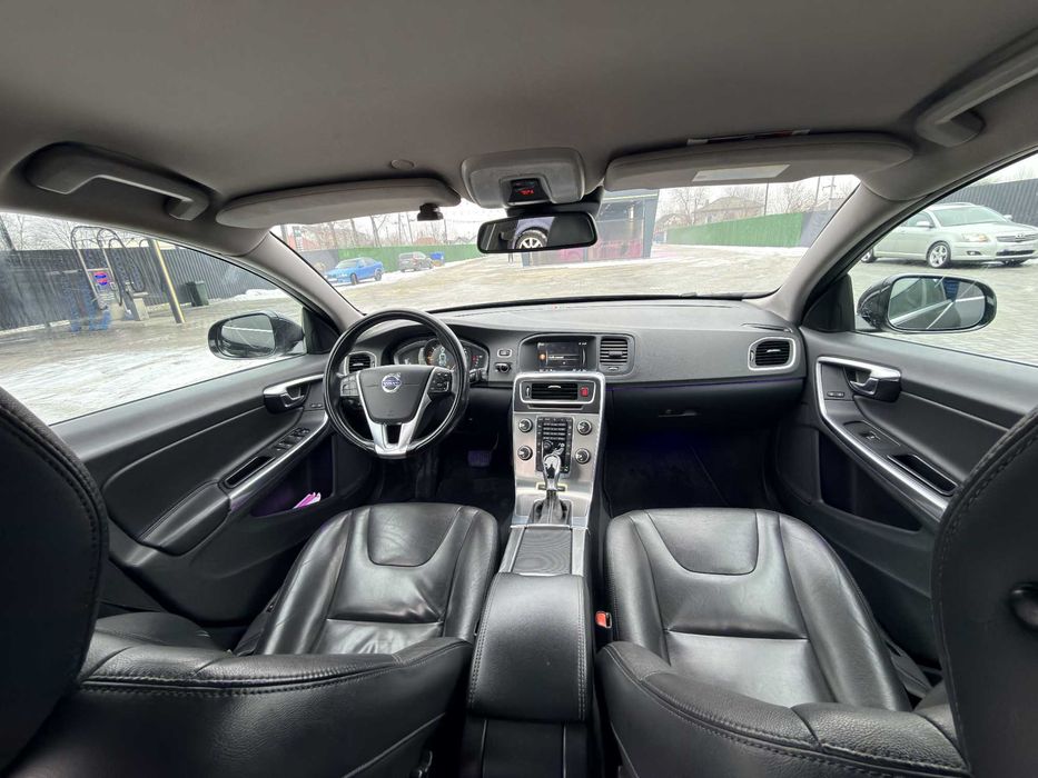 Volvo V60 D6 Plug-in Hybrid AWD, automat, 290 CP