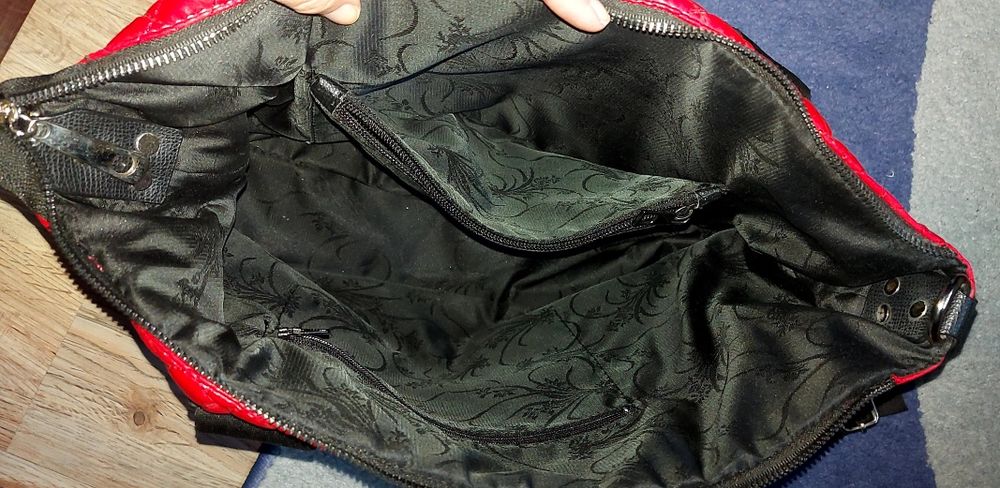 Дамска чанта червена