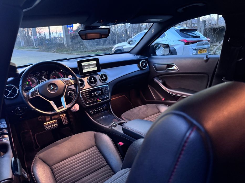Mercedes Benz Gla Pachet amg Interior exterior 4matric