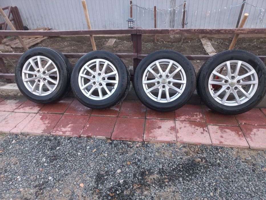 продам шины в комплекте дисками