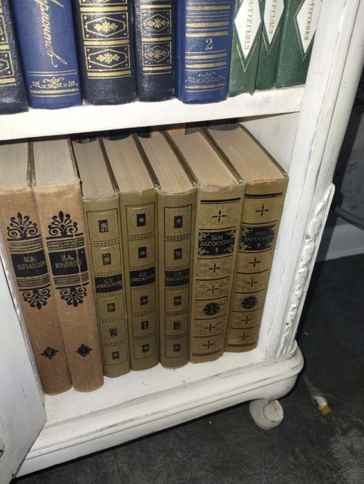Продам книги разные