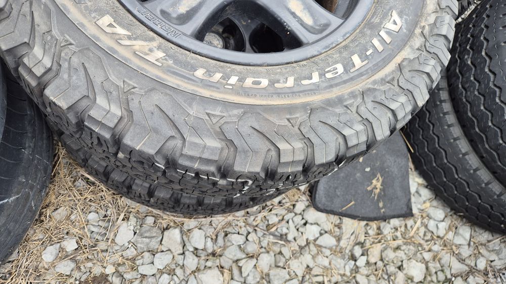 2 броя гуми BF Goodrich All-Terrain A/T