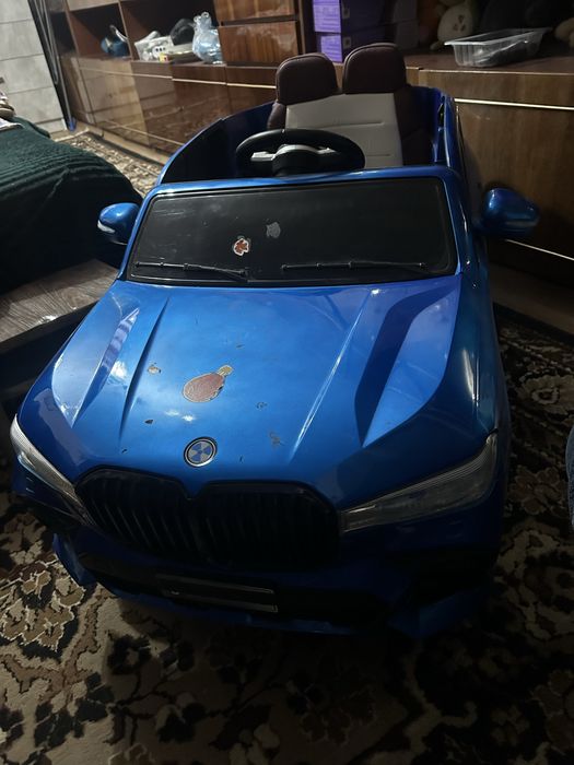 Продаю детскую машину