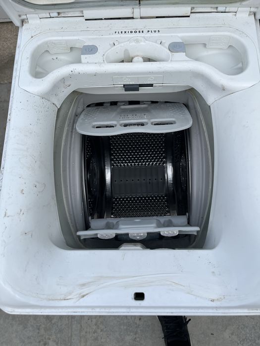 Пералня 45см горно зареждане AEG Lavamat 6кг