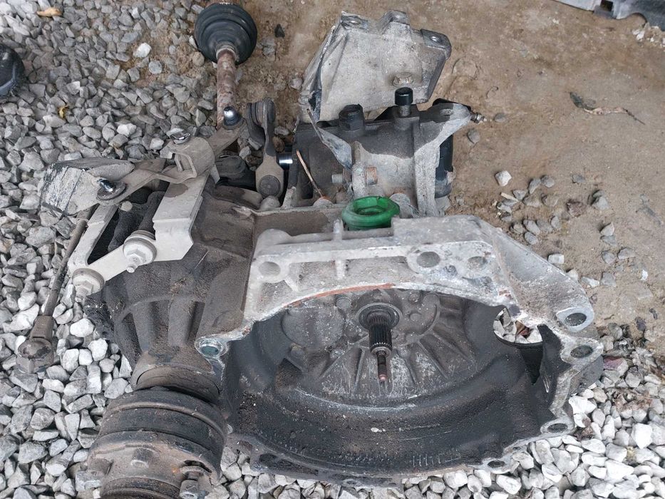 Скоростна кутия за Голф 4 /  Ауди А3 /Бора