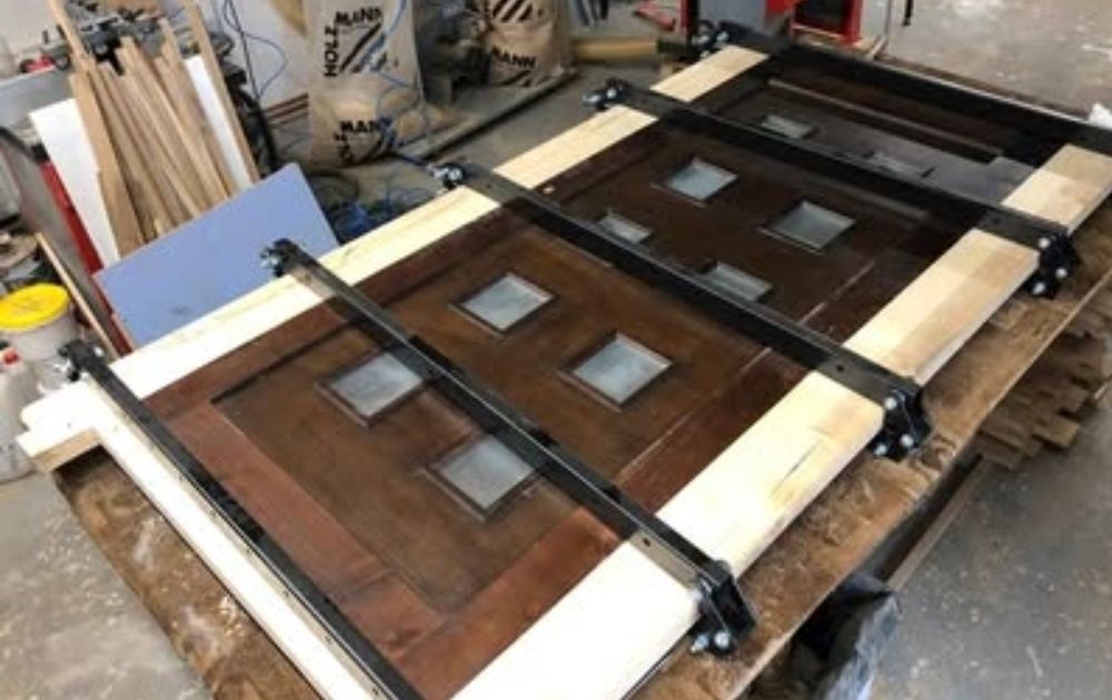 Presa cu surub pentru panouri