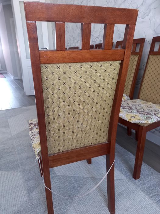 Стулья гостинные