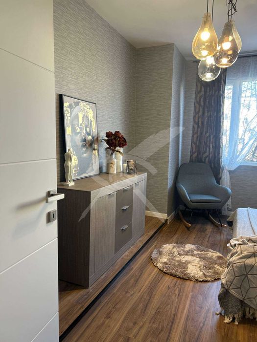 Продава се Тристаен апартамент в Пловдив, Гагарин - 60 кв.м за 1254 €/кв.м - Снимка #1