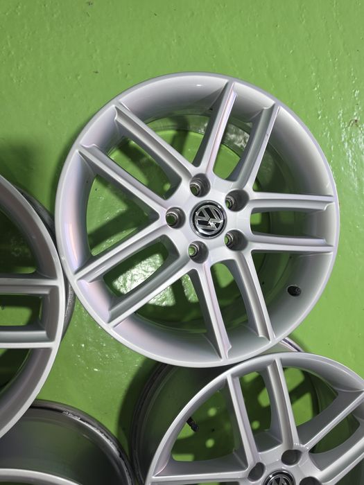 17 5x112 Vw Passat Tiguan Touran Caddy Golf Skoda audi 5х112