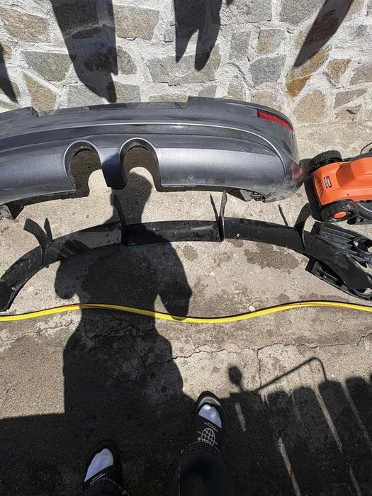 Дифузер за задна броня r32