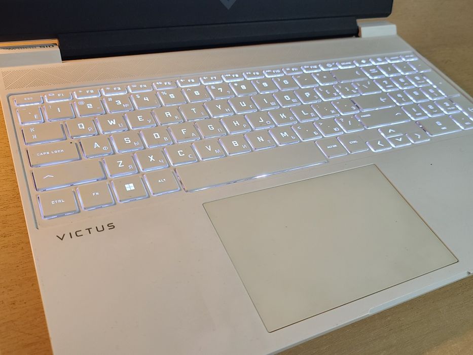 HP Victus Gaming core-i5 13-avlod 16/512 DDR5 RTX-2050 4GB