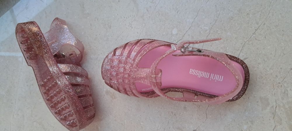 Sandale Mini Melissa Roz cu sclipici, parfumate, mar. 28-29, 11uk noi