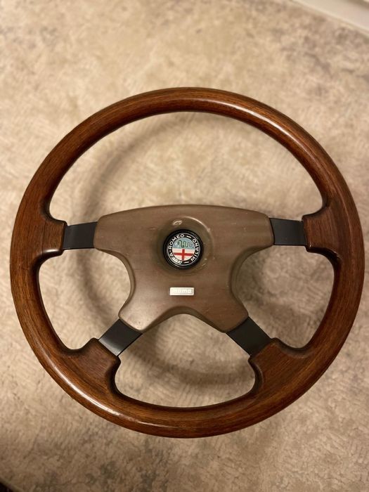 Volan mohan- MOMO pt Alfa Romeo (volan,mahon, clasic,momo, alfa romeo)