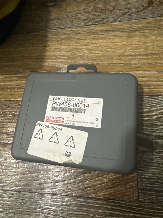 Секретки toyota комплект