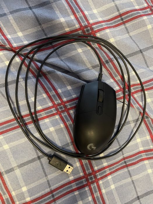 Mouse gaming logitech G102