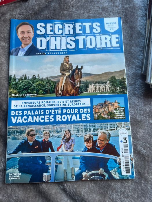Lot 9 reviste Secrets d'Histoire (în limba franceză) - Stéphane Bern