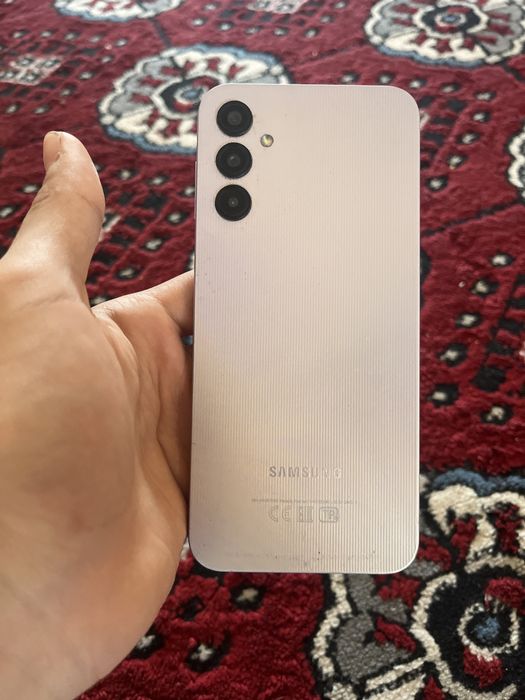 Samsung A14 sotiladi obmen bor iphone8pilus bilan iphoneX