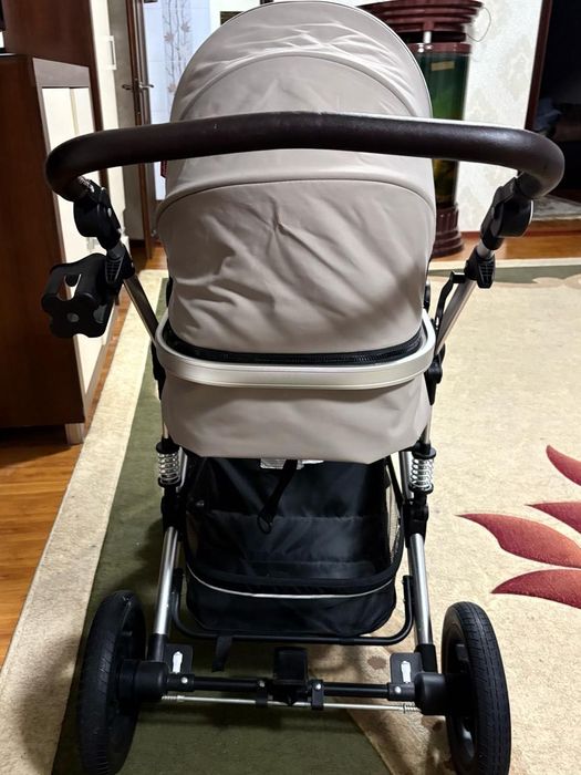 Коляска в хорошем состоянии