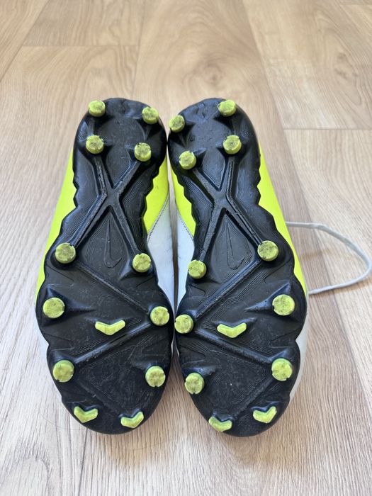 Ghete fotbal Nike, marimea 36.5