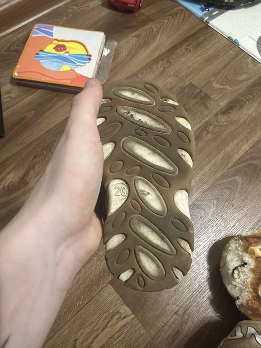 Детские сандали.