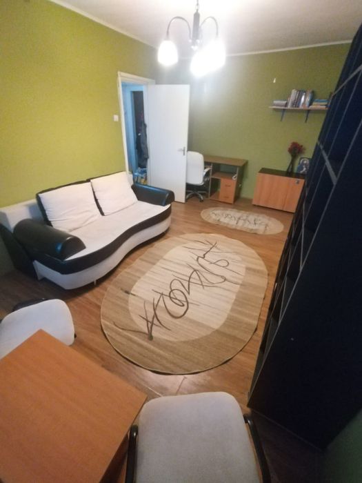 Închiriez apartament cu doua camere în Aleea Carpați