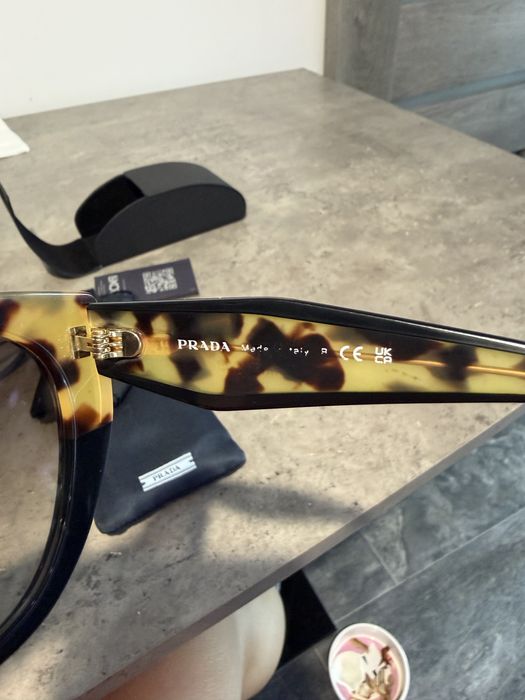 Ochelari de soare Prada