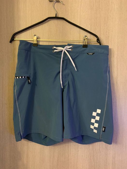 Pantaloni scurți Vans, mărimea W31.