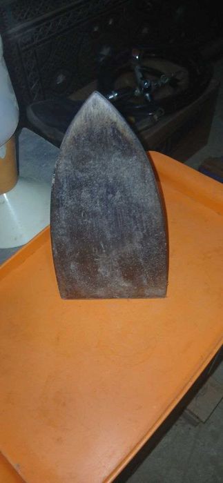 Утюг чугунный, столетний, советский 50 лет