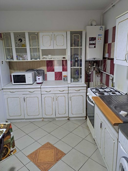 Casa si teren de vanzare