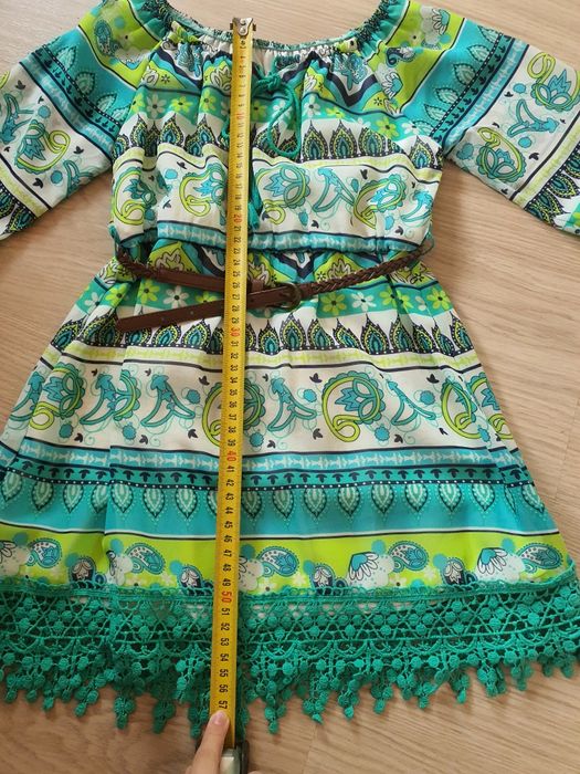 Vând rochita subtire