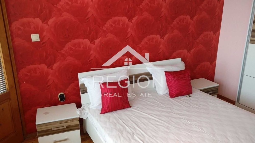 Дава се под наем Къща в к.к. Св.Св. Константин и Елена - 350 кв.м за 1000 € - Снимка #11