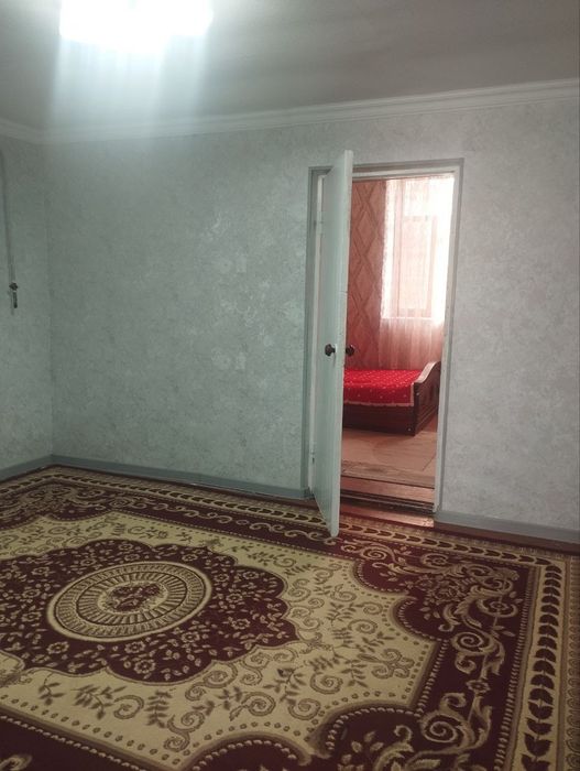 Жомбой марказида хокимият оркасида ховли сотилади