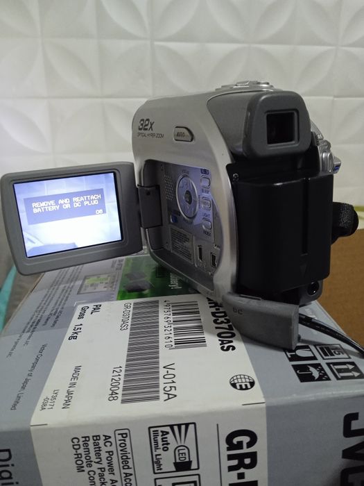 Продам видеокамеру JVC, GR370AS