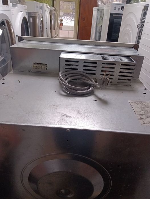 Уникална бяла печка за вграждане Миеле Miele  с 2 години гаранция!