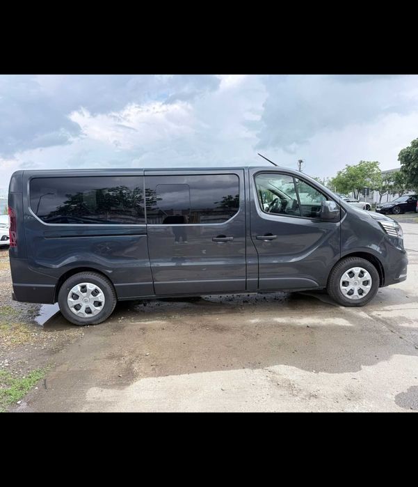 Inchiriere microbuze NOI  7+1 / 8+1 locuri / rent a car / rent a bus / rent a van