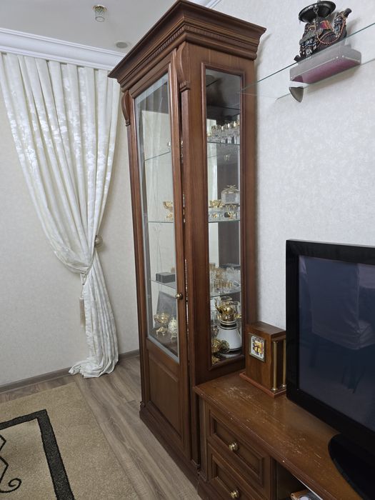 Горка в коричневом цвете