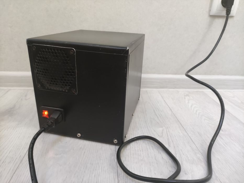 Регулируемый блок питания