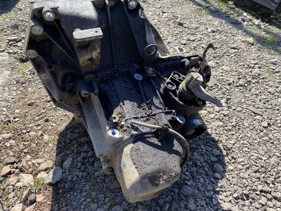 Скоростна кутия за Nissan Qashqai 1.6/114hp/J10