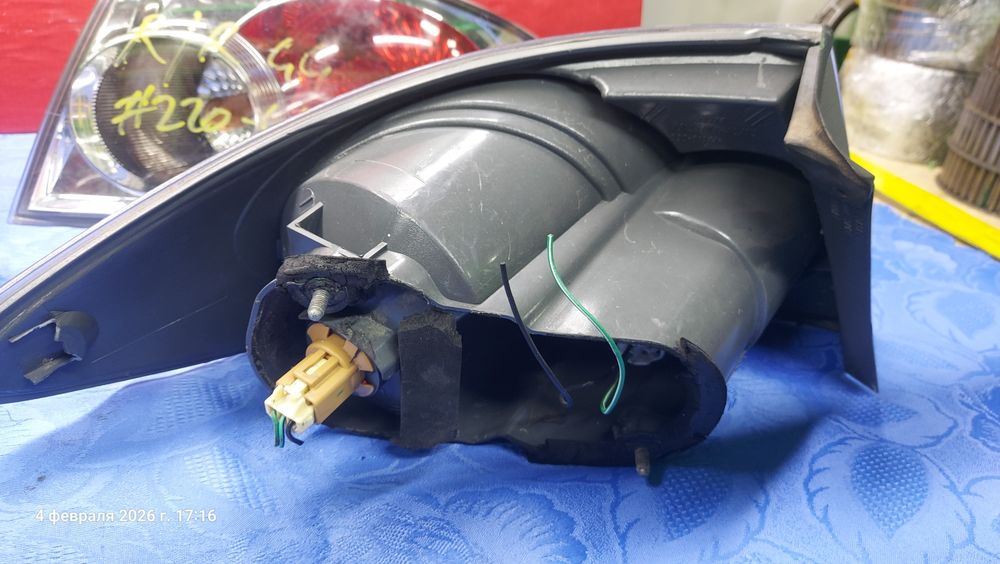 Фонарь задний Мазда 6